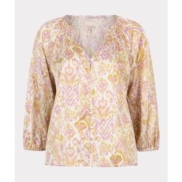 Multikleurige EsQualo blouse HS25.14217 999 met ikatprint V-hals knopen 3/4 mouwen en gesmockte schouders
