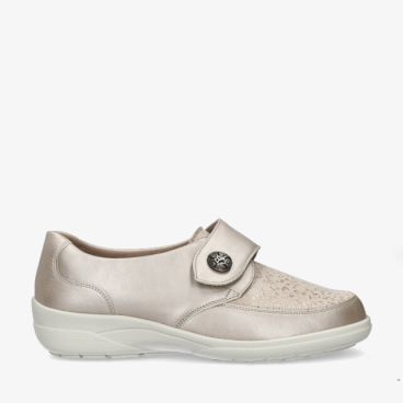Beige Solidus Maike 41501 40558 met stretchcombi klittenbandsluiting geperforeerd voorblad metalen knoop en lichte loopzool