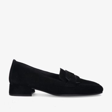 Zwarte suède Gabor loafer model 4002.01 010 met lage blokhak en gevlochten wreefband