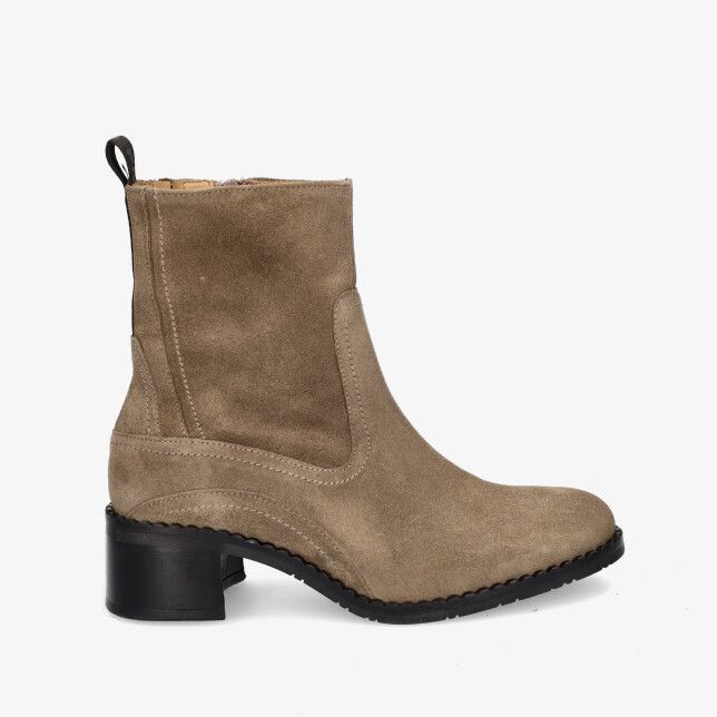 Piedi Nudi - Mister Madame