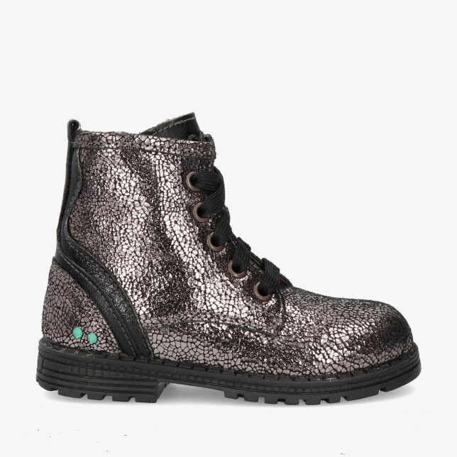 Zilveren Bunnies JR Tina Trots 225783 992 veterboot van metallic leer met craqueléstructuur en zwarte profielzool