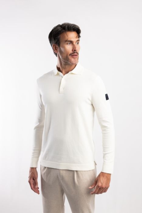Gebroken witte Blue Industry KBIW25-M8 Off White polotrui met lange mouwen knoopsluiting structuur en patch op mouw