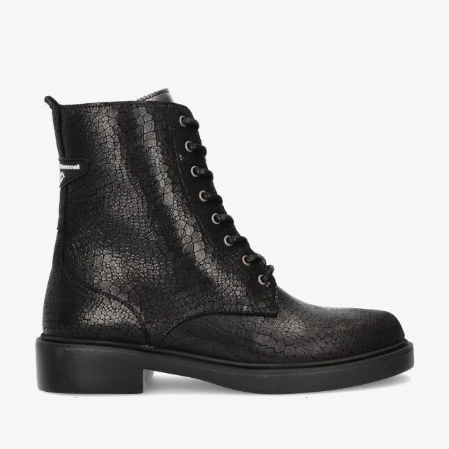 Zwarte leren veterlaars Floris van Bommel LUSI SFW-50052 10-01 met glanzende reptielachtige structuur ronde neus en lage hak