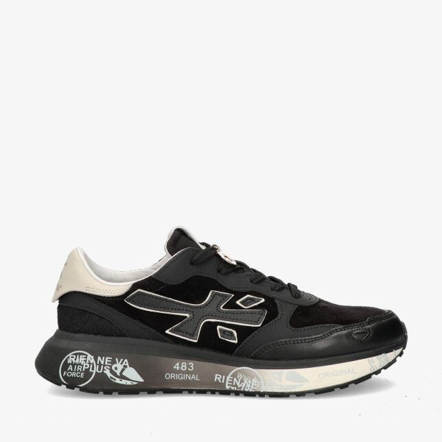 Zwarte Premiata Lauryn 7803 sneaker in leren combinatie met suède panelen contrasterende lichte hiel en zool met print
