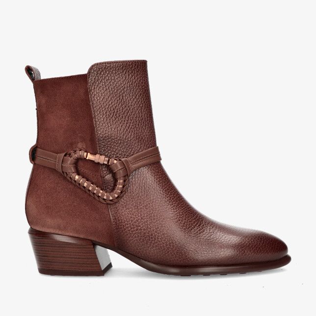 Bruine Hispanitas enkellaars AVELLANA-1 254297 in leercombinatie met reliëf en suède lage blokhak en gevlochten ringdetail