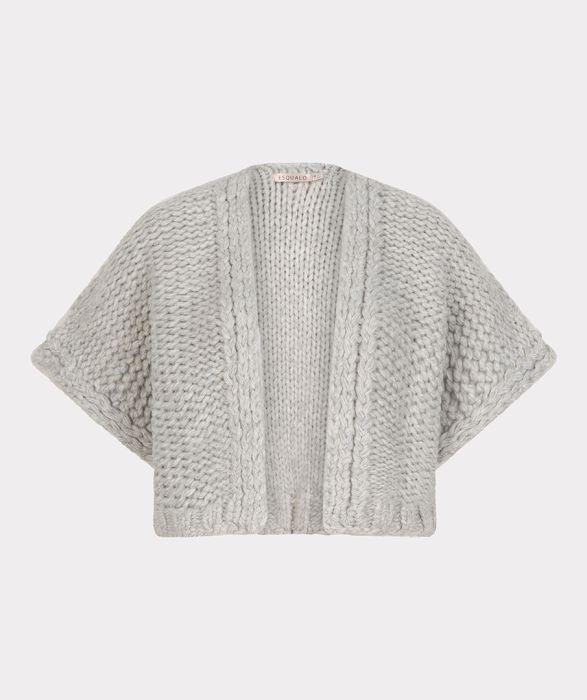 Grijze grofgebreide open vest van EsQualo model F25.07500 059 met korte mouwen en kabeldetail langs de rand