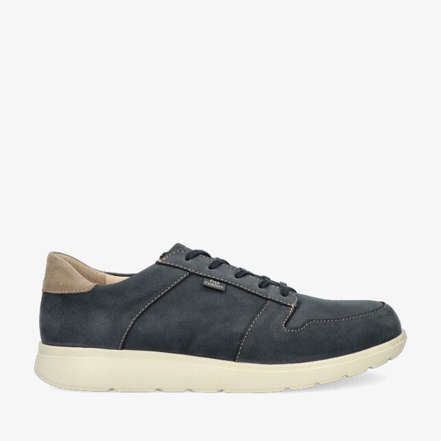 Blauwe nubuck sneaker Finn Comfort Timaru 01361 903097 met beige hielstuk contrasterende stiksels en lichte profielzool