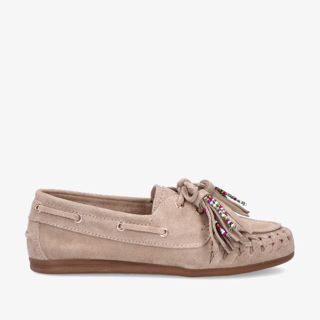 Taupe suède mocassin PS Poelman CLNHN2657-20POE1 met franjes met kraaltjes gestikte neus en platte zool