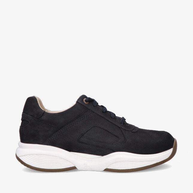 Blauwe Xsensible SWX23 32500.4 221 sneaker met nubucklook veters en dikke witte zool met bruine zoolrand en stretchcombi