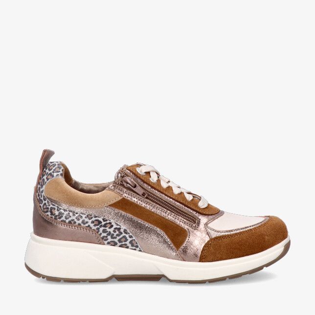 Cognackleurige Xsensible Valletta 30222.3 351 sneaker met stretchcombi suède metallic accenten en panterprint opzij