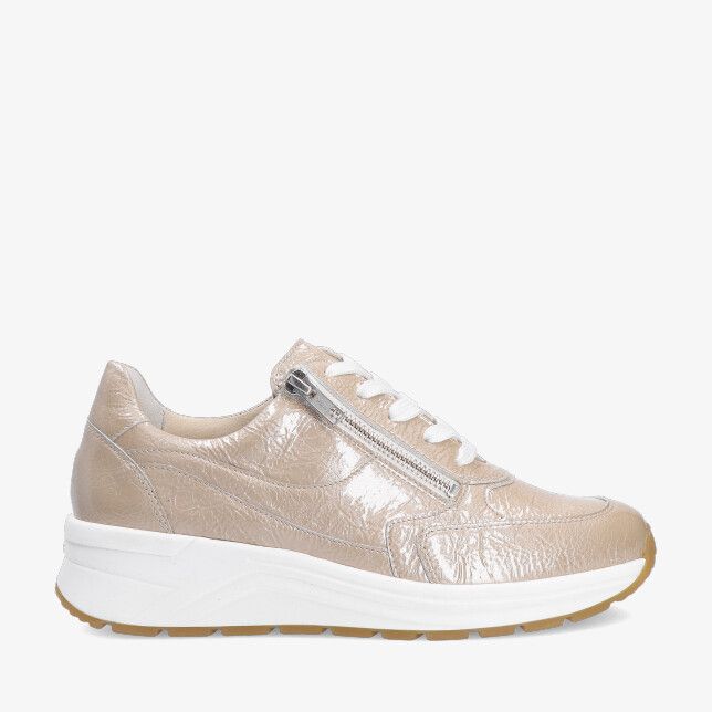 Beige leren sneaker Solidus Holly 46023 40688 met glanzende kreuktextuur zijrits witte veters en dikke witte zool