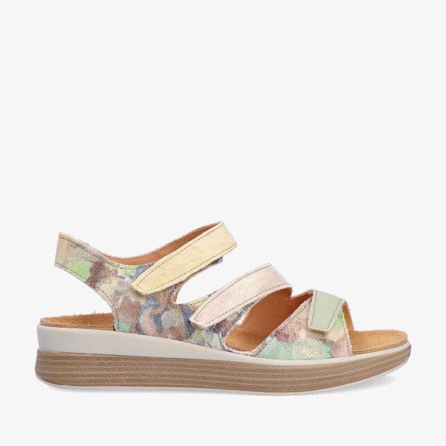 Groene Think! MEGGIE 3 000585 9070 sandaal in leercombi met pastelprint drie klittenbandsluitingen en lichte sleehak