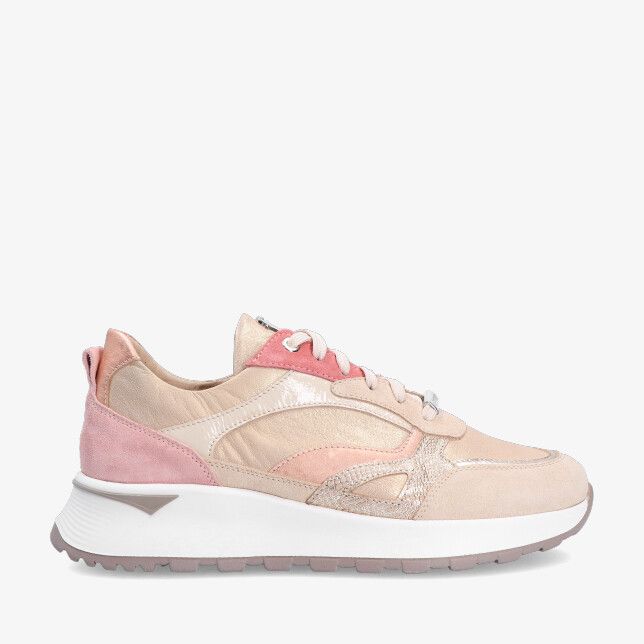 Beige Footnotes Silke 25.005 2524 sneaker van leren combi met suède en glanzende panelen dikke witte zool en roze accenten