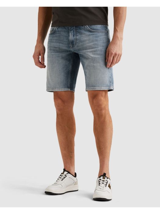 PME Legend PSH2603753 lic blauwe denim short met lichte wassing slim fit tot boven de knie