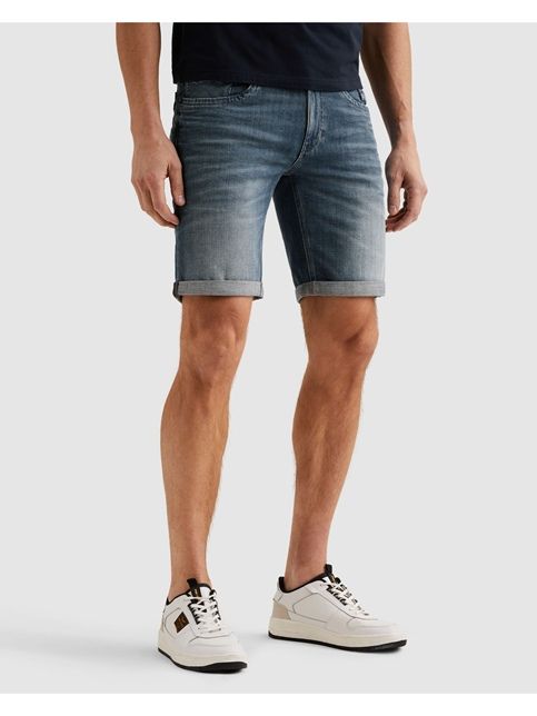 Blauwe PME Legend PSH2603759 nfb jeansshort met omgeslagen zoom en lichte wassing slanke pasvorm boven de knie