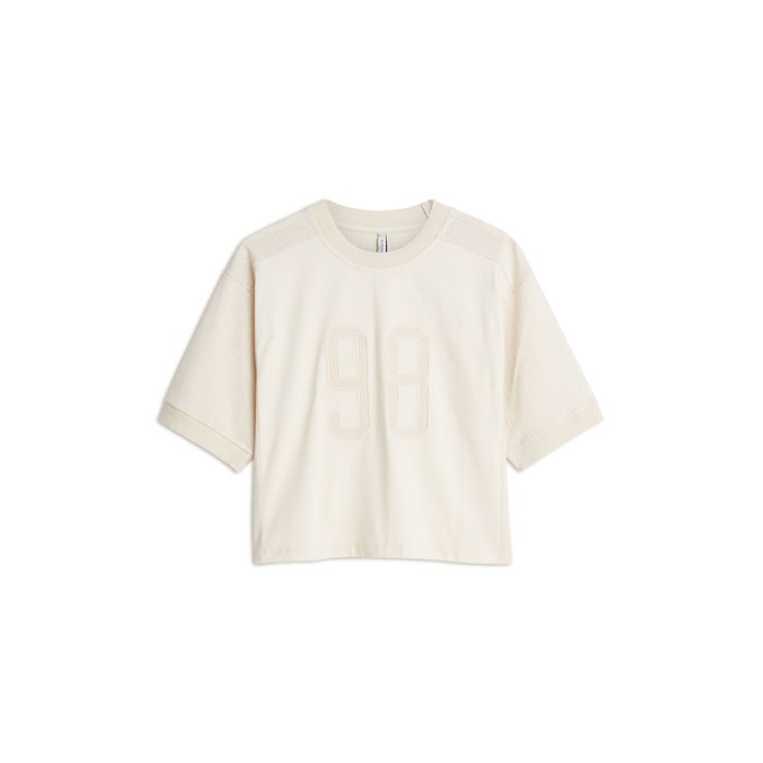 Gebroken witte Summum Top Mesh 3s5282-30765 122 met mesh schouders en mouwen boxy fit ronde hals en subtiel 98 op de borst