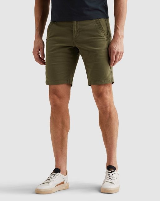 Groene chino short van PME Legend model PSH2604687 6150 met rechte pasvorm en schuine steekzakken tot boven de knie