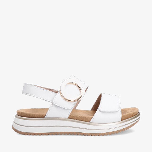 Witte vegan sandaal Remonte model D1J63 80 met brede klittenbandbandjes gouden ringdetail en dikke tweekleurige zool