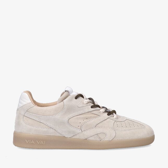 Beige suède Via Vai Nilla Macy 62353 05-200 lage sneaker met perforaties golvende overlays en gumzool en donkere veters