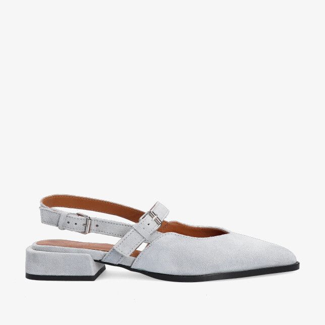 Blauwe suède slingback met puntneus en lage blokhak van Via Vai Jazz Valerie 62213 08-1341 Sierra met verstelbaar bandje
