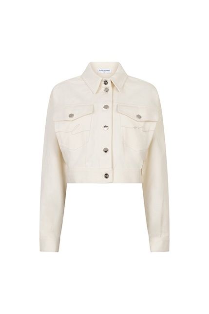 Beige cropped jack van Lofty Manner RA303 115 met puntkraag klepzakken en metalen knopen