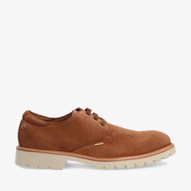 Camel suède veterschoen van Panama Jack Gadner C15 Bark met lage derby stijl en beige robuuste profielzool