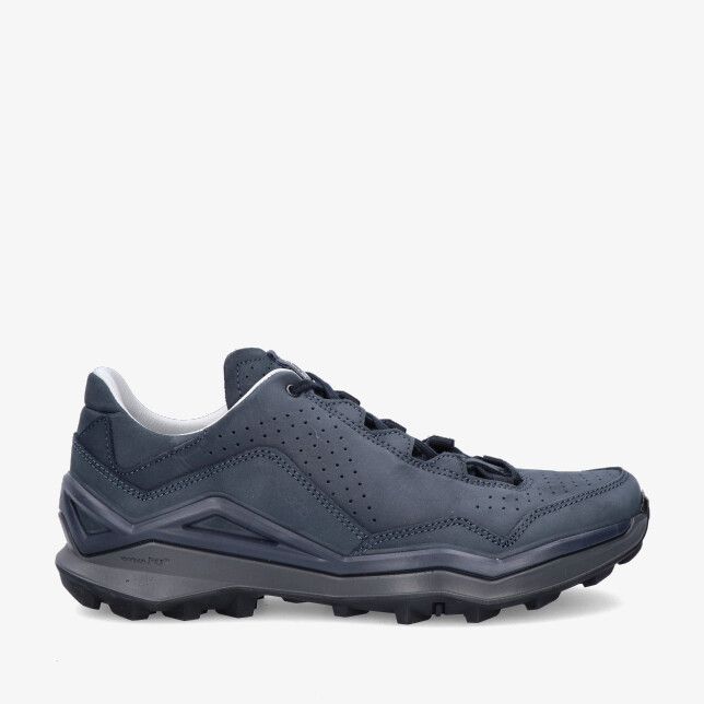 Blauwe Lowa Maddox Pro LT LM311528 6930 wandelschoen van nubuck met geperforeerd bovenwerk lage pasvorm en robuuste profielzool