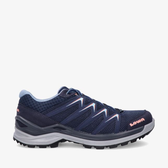 Blauwe Lowa Innox Pro GTX L LM321709 6959 wandelschoen van mesh met zigzag overlays en grove profielzool