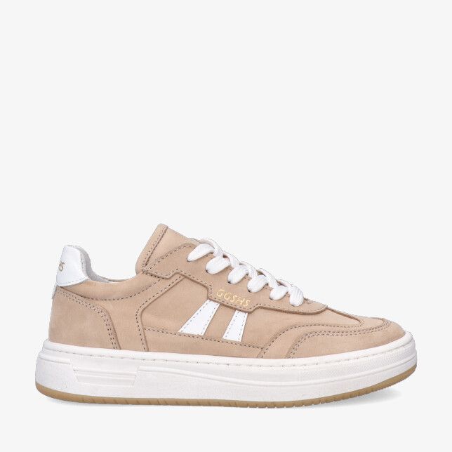 Beige nubuck sneaker Giga model G4515 A66A11 met witte veters witte strepen en een dikke witte zool en goudkleurig logo