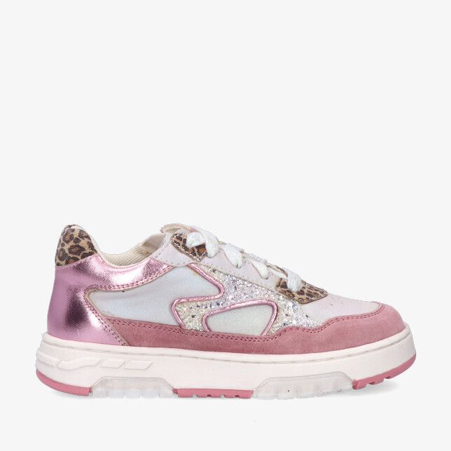 Roze Braqeez Cassie 426177 470 sneaker in een leren combinatie met glitters luipaarddetails en dikke witte zool