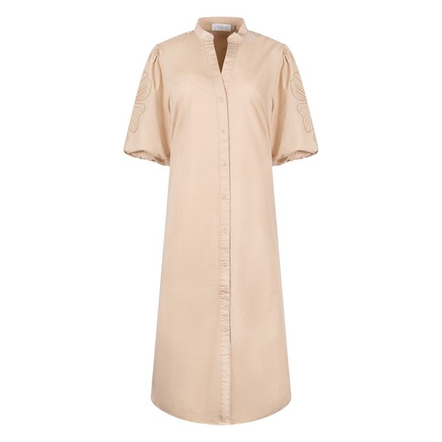 Camelkleurige NUKUS Mayke Dress NKS14026 64 met knoopsluiting pofmouwen met borduursel en een losse midi pasvorm