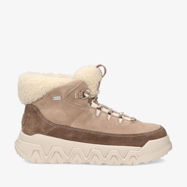 Beige suède UGG Terretrail W 1158210 San enkelhoge boot met wolvoering bergveters en dikke geprofileerde zool