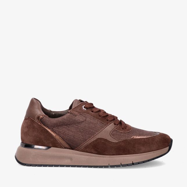 Bruine Gabor 6022.02 002 sneaker in leren combinatie met suède en textiel met metallic hielaccent en dikke zool