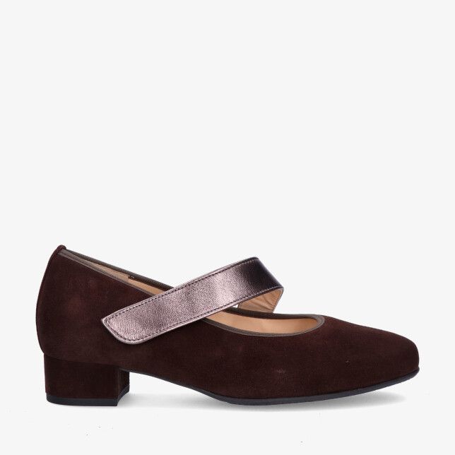 Bruine Hassia Cordoba 302451 2177 pump in leercombinatie met suède uitstraling met metallic wreefband en lage blokhak
